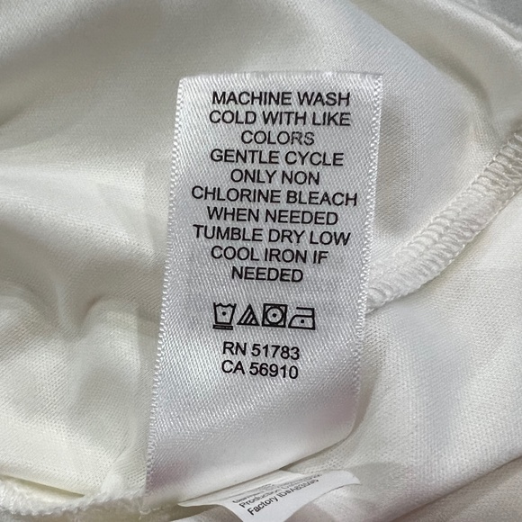 MAURICES Women’s Top (Size M) - Picture 12 of 16